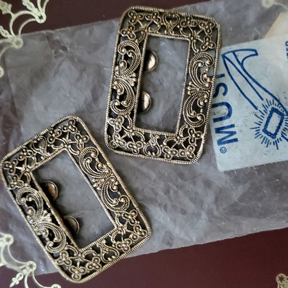 Musi Shoes Vintage Antique Gold Toned Filigree Musi Shoe Clips